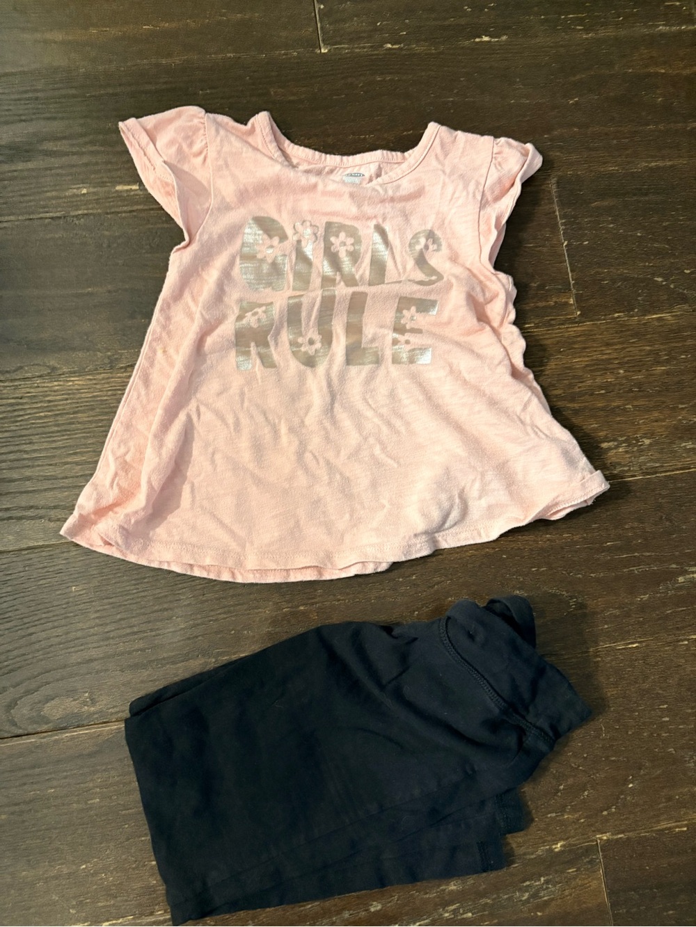 Pink Girls Rule Graphic Tee and black stretch pants leggings